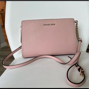 Authentic Micheal Kors Camera Crossbody